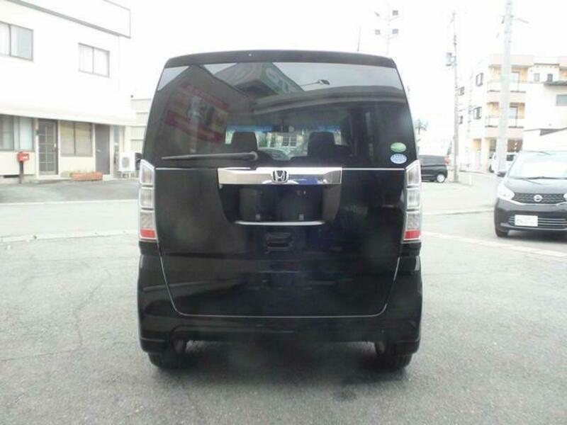 N BOX