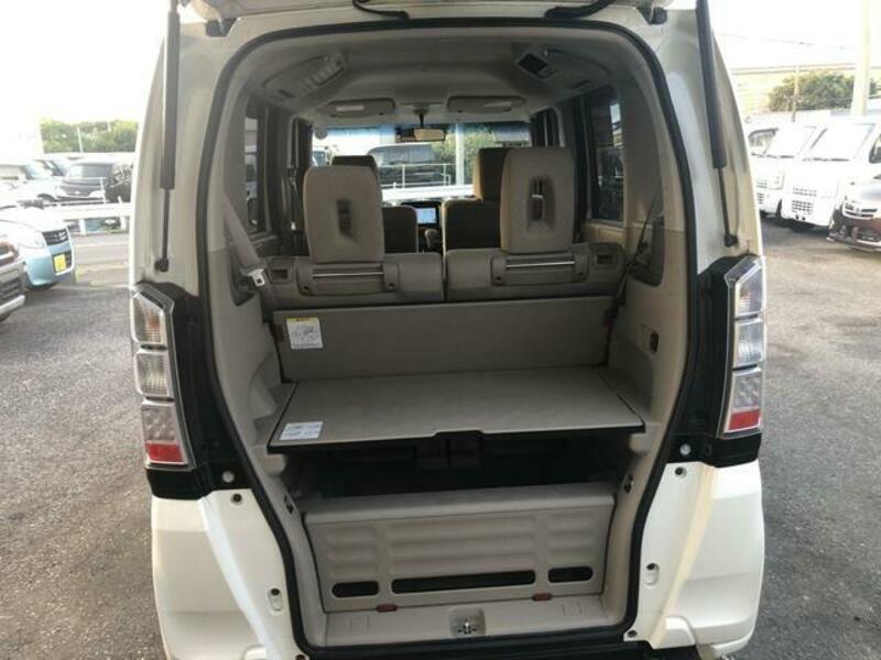 N BOX PLUS