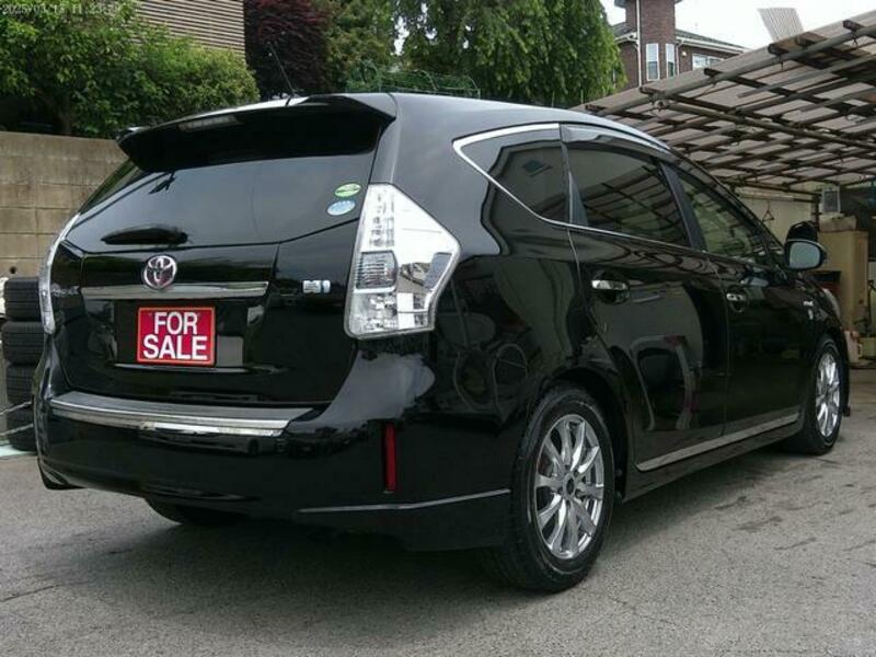 PRIUS ALPHA