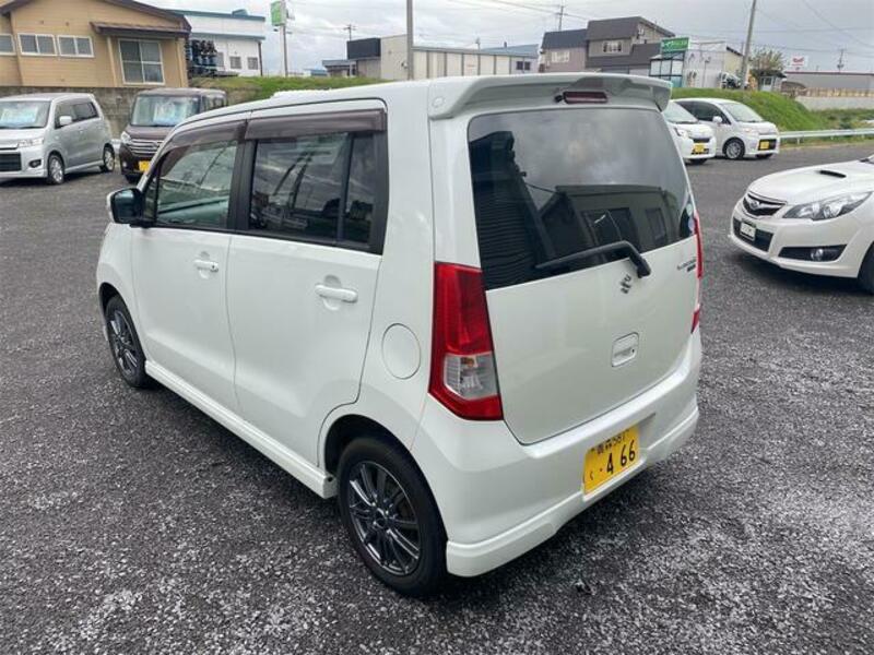 WAGON R