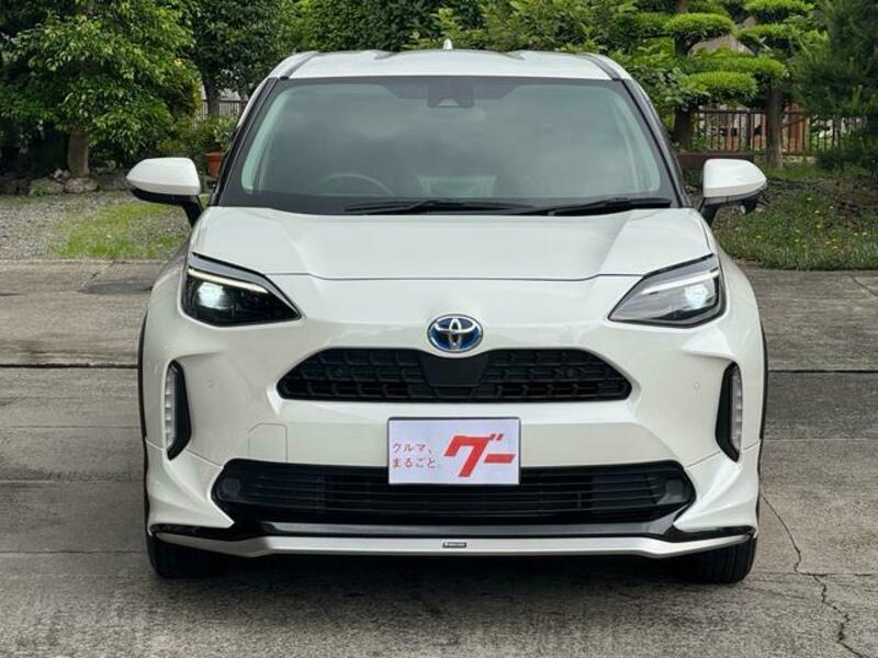 YARIS CROSS