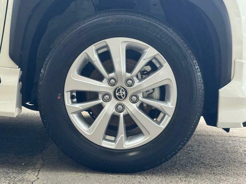 YARIS CROSS