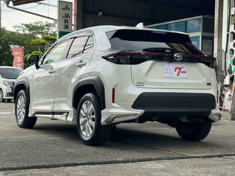YARIS CROSS