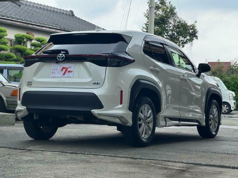 YARIS CROSS