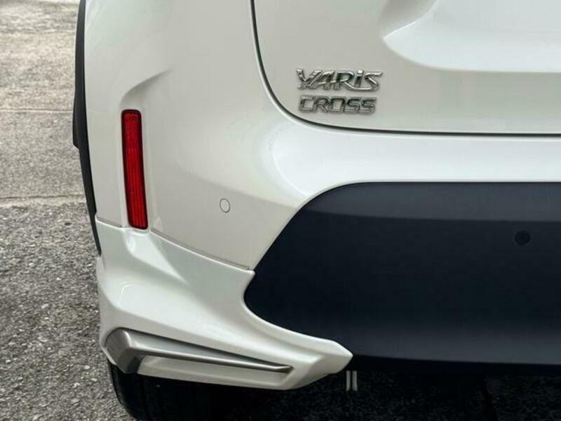 YARIS CROSS