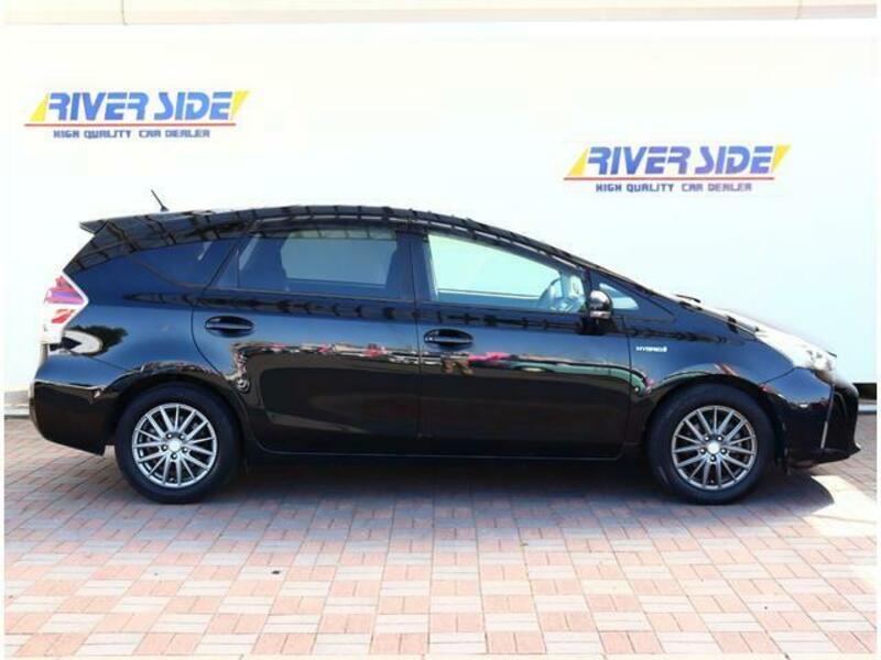 PRIUS ALPHA