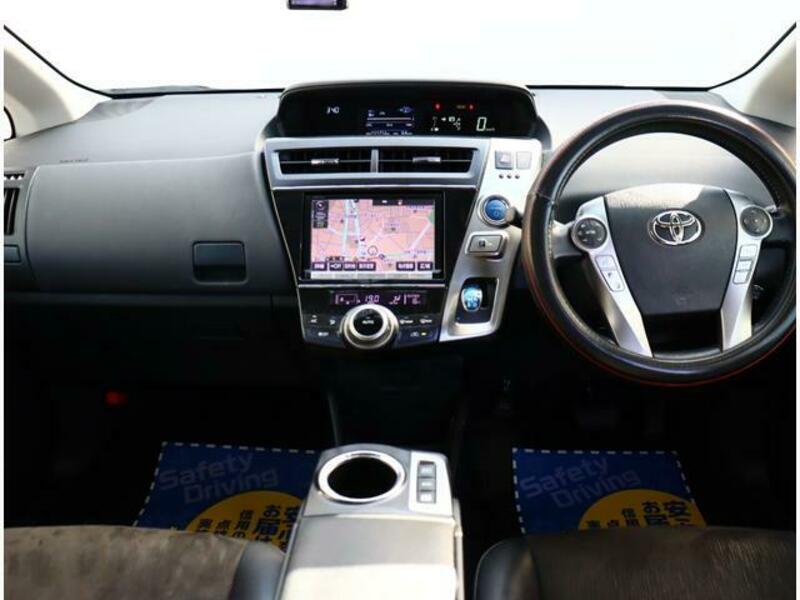 PRIUS ALPHA