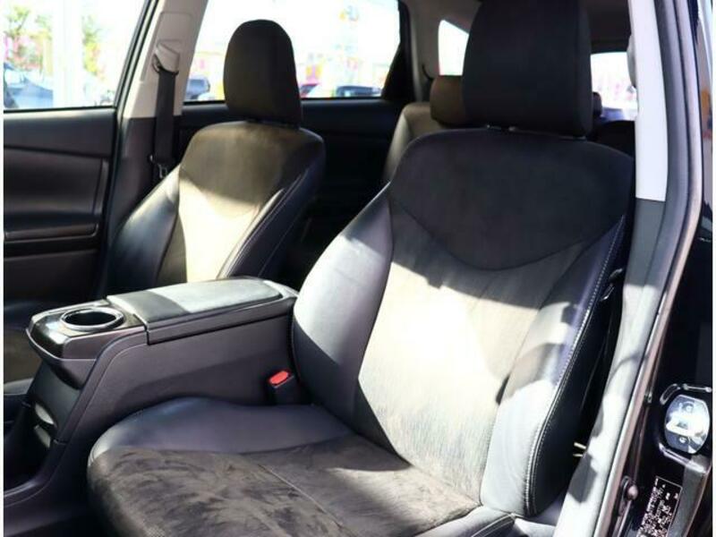 PRIUS ALPHA