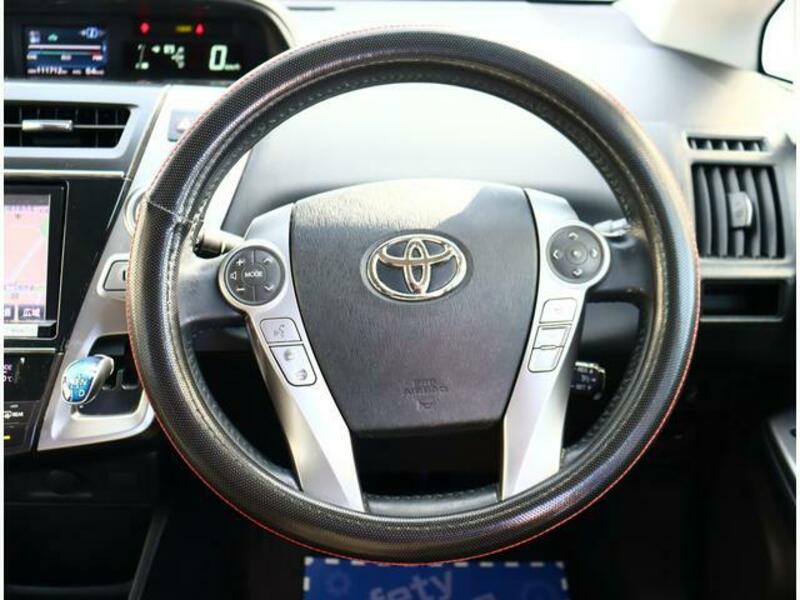 PRIUS ALPHA