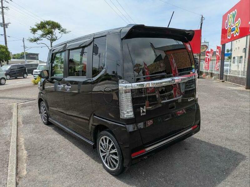N BOX CUSTOM