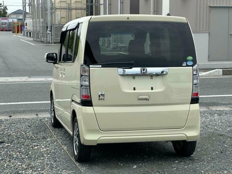 N BOX