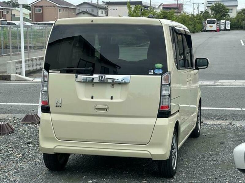 N BOX