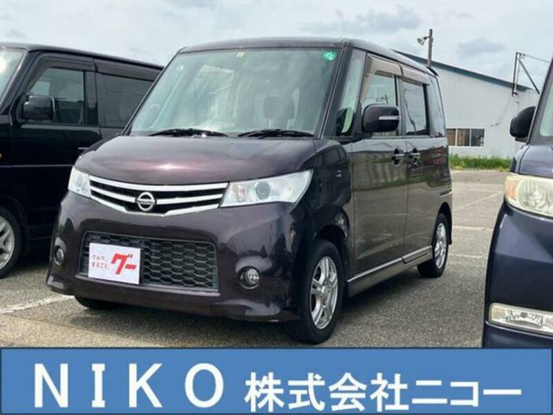 NISSAN ROOX