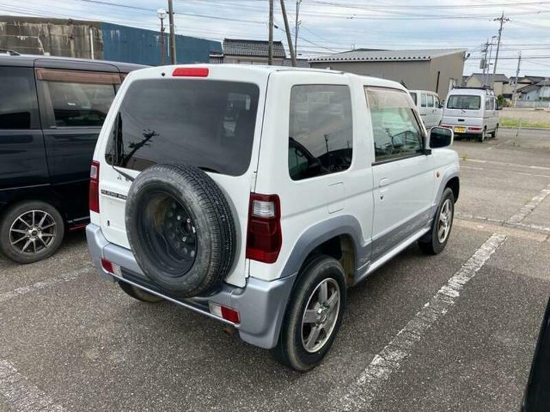 PAJERO MINI