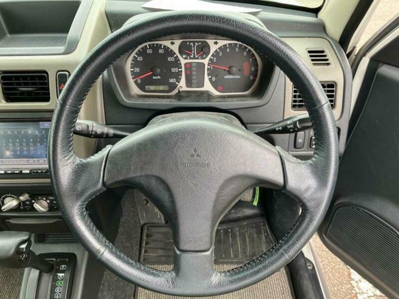 PAJERO MINI