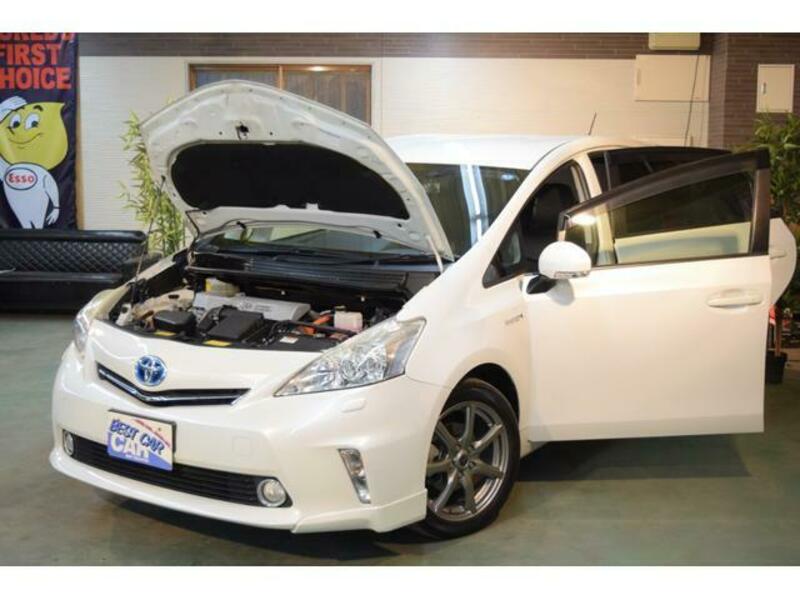 PRIUS ALPHA