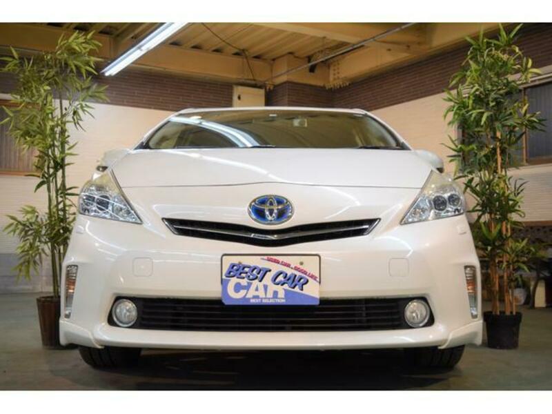 PRIUS ALPHA