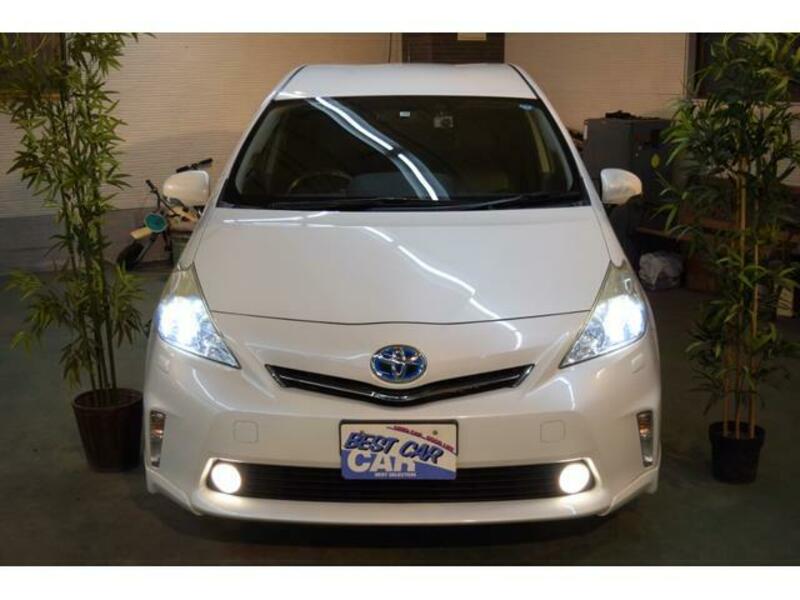 PRIUS ALPHA