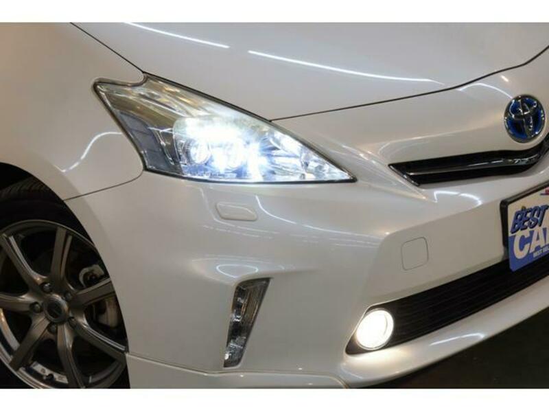 PRIUS ALPHA