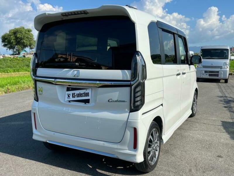 N BOX CUSTOM