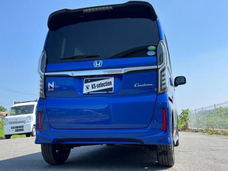 N BOX CUSTOM