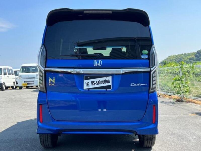 N BOX CUSTOM