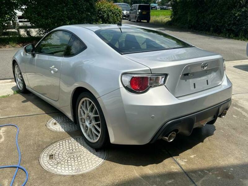 86