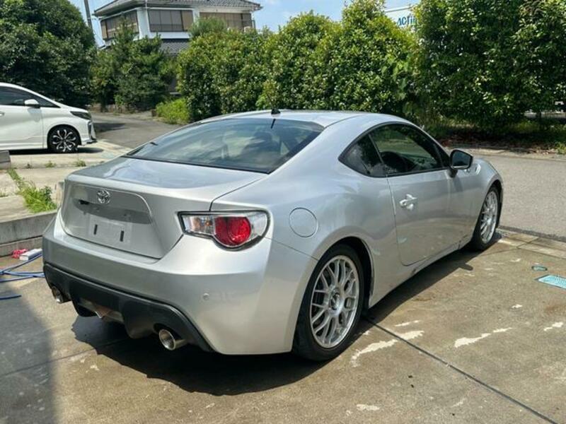 86