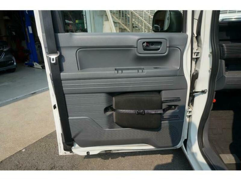 N-VAN