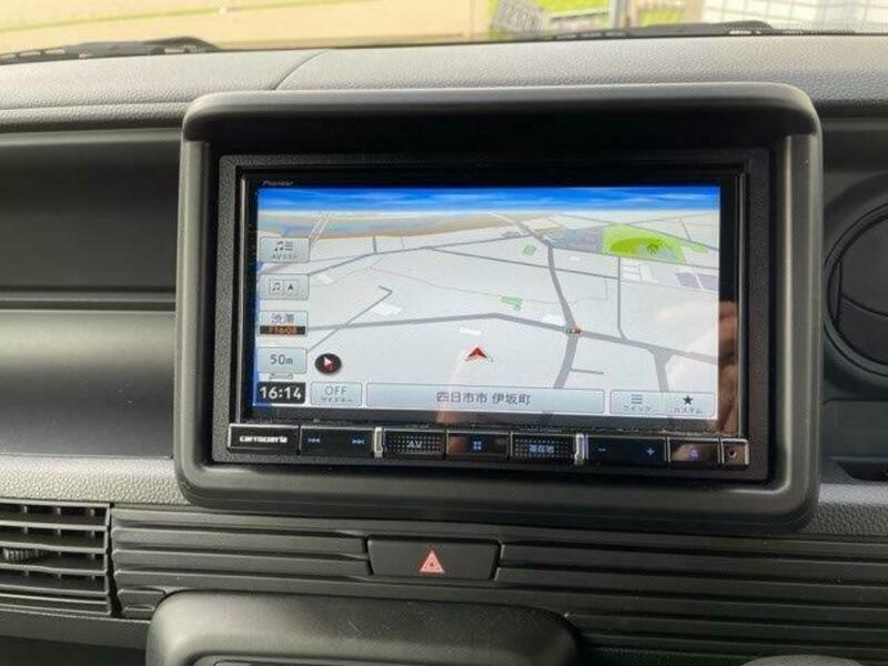 N-VAN