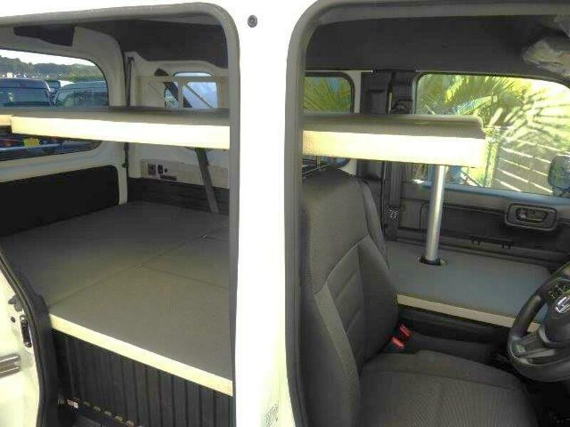 N-VAN