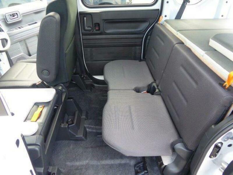 N-VAN