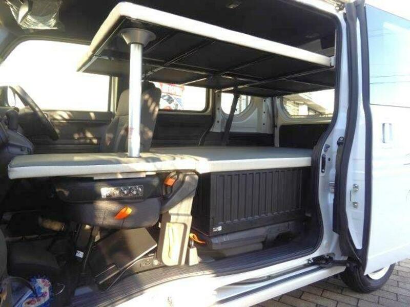 N-VAN
