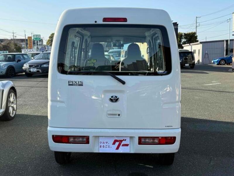 PIXIS VAN