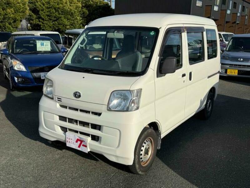 TOYOTA PIXIS VAN