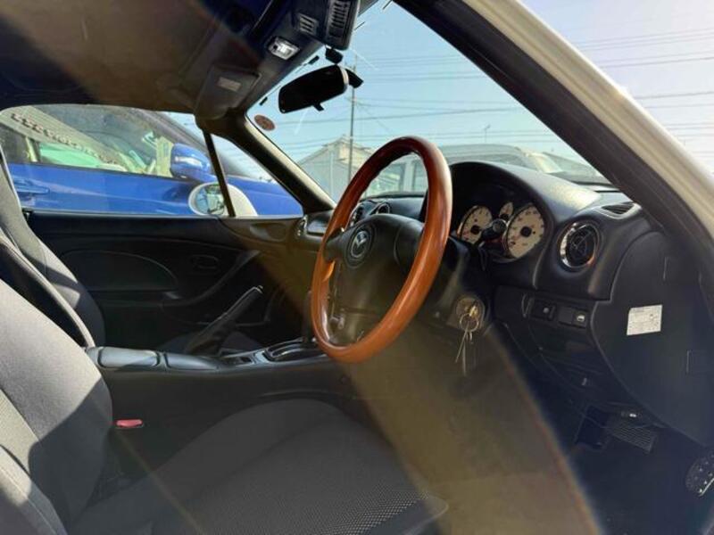 ROADSTER