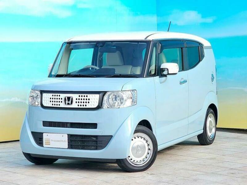 HONDA N BOX SLASH