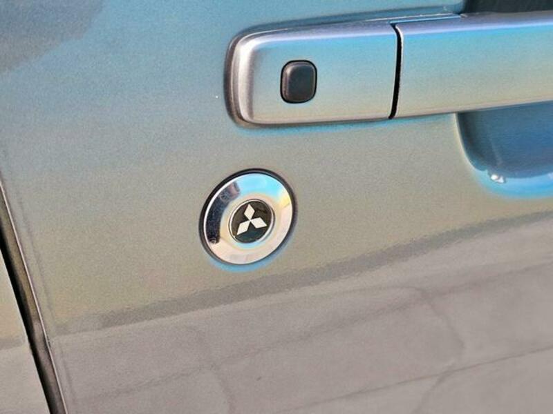EK CUSTOM
