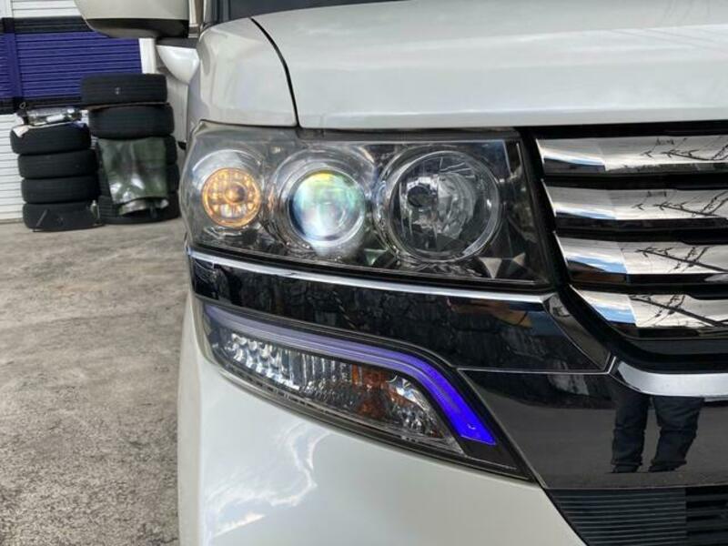 N BOX CUSTOM