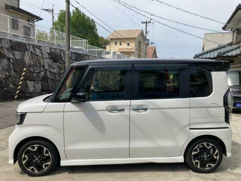 N BOX CUSTOM