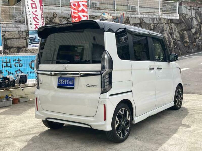 N BOX CUSTOM