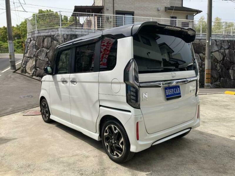 N BOX CUSTOM