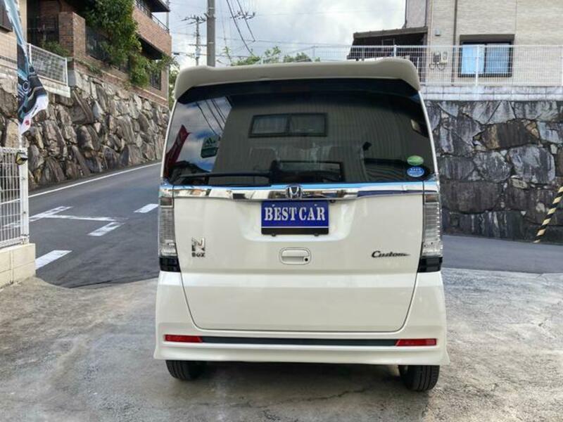 N BOX CUSTOM