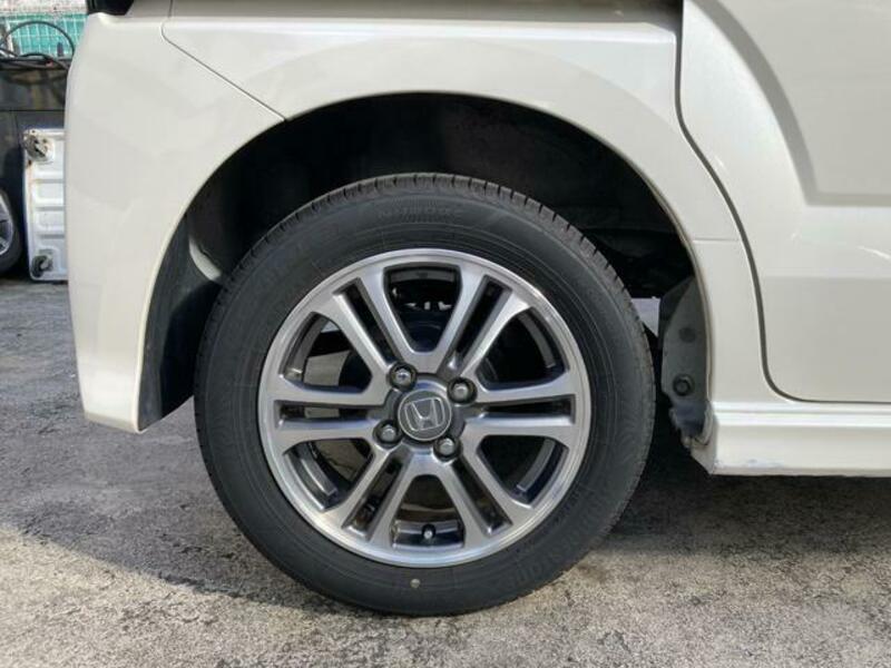 N BOX CUSTOM