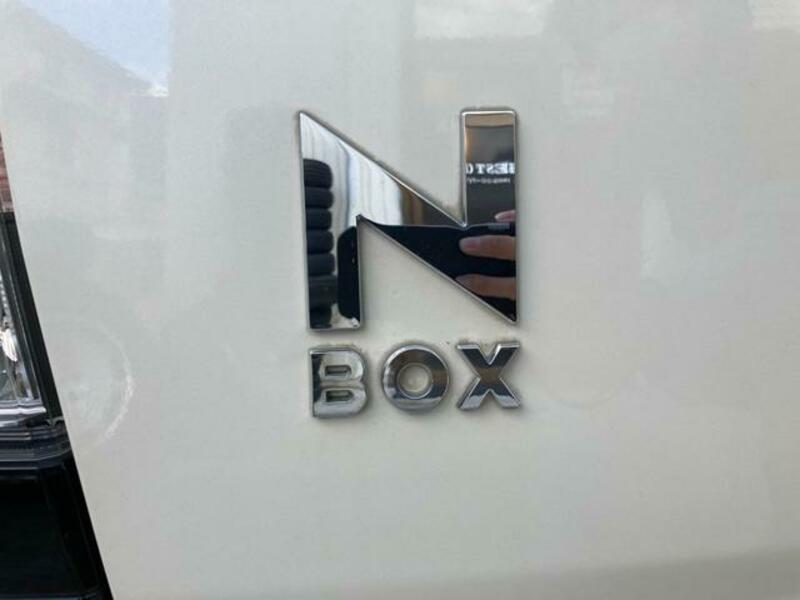N BOX CUSTOM