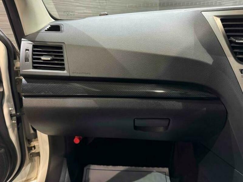 LEGACY B4