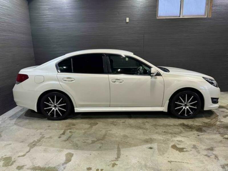 LEGACY B4