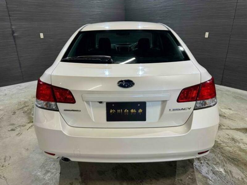 LEGACY B4