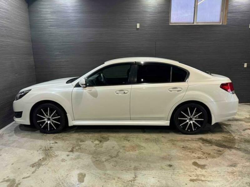 LEGACY B4