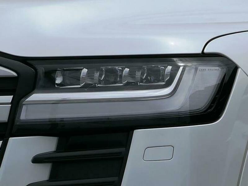LAND CRUISER